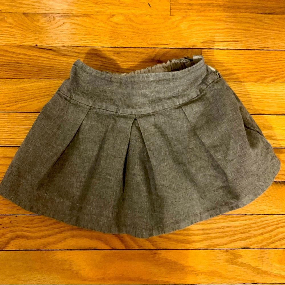 Caramel Baby & Child Girls size 4 brown pleated skirt